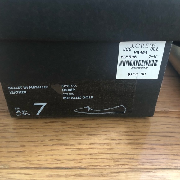 Jcrew ballet flats and comes with the box! - Picture 4 of 5